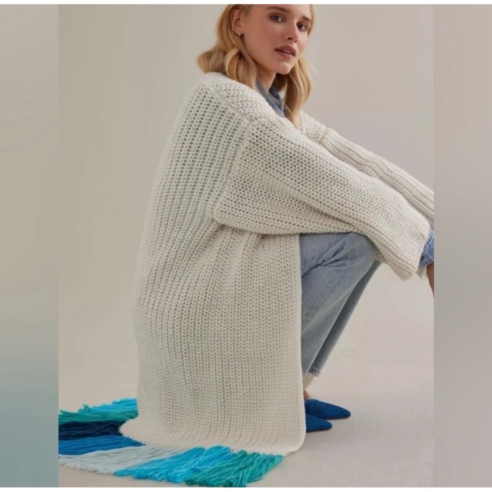 ANTHROPOLOGIE Long Cardigan‎ Sweater Cream w Blue Ombre Fringe Size OS Boho - Picture 5 of 16